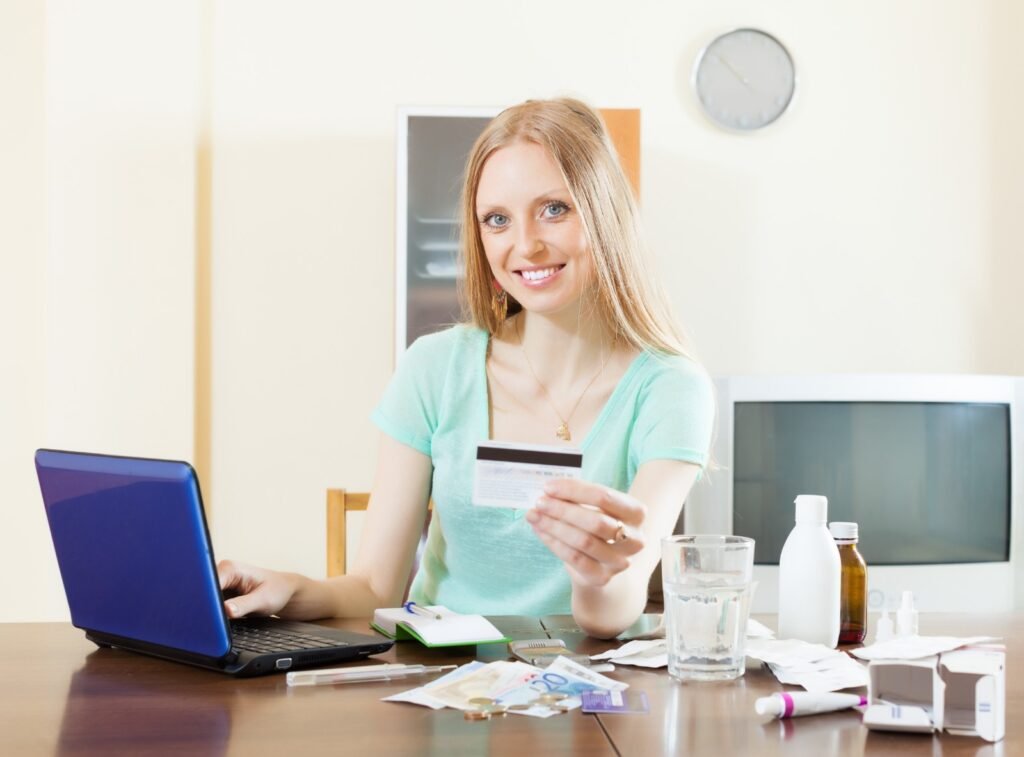 The Advantages of Using Your Credit for Quick Cash: A Simple and Risk-Free Way